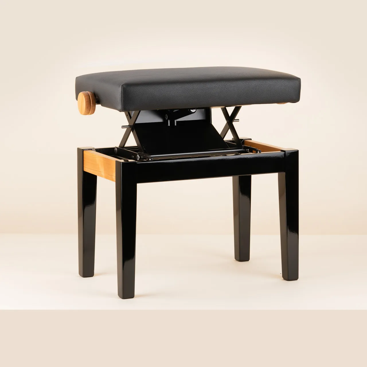Glissando piano bench accented